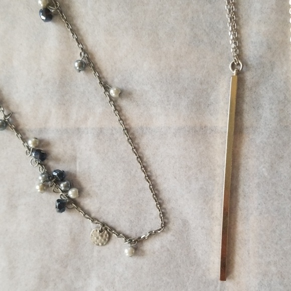 ⭐4for20⭐ LOT/SET of 5 assorted necklaces - Picture 5 of 6